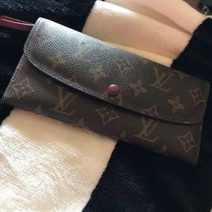 Louis Vuitton Emilie Wallet